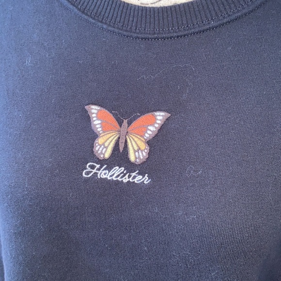 Hollister slightly cropped sweatshirt - Picture 2 of 4